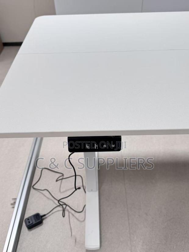 Electric Desk - thumbnail 5