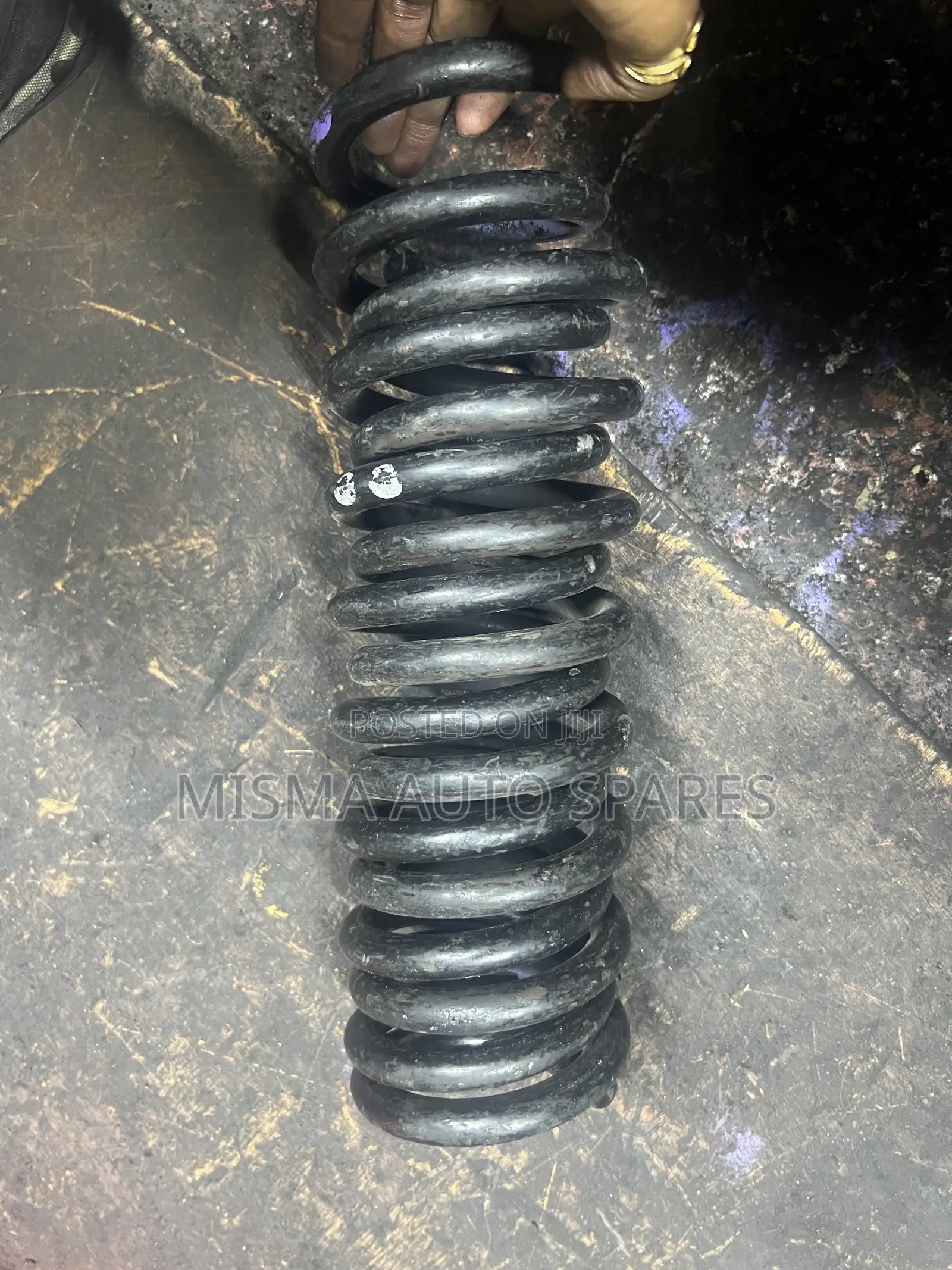 Heavy Duty Rear Springs Toyota Sienta/Nze / Mercedes