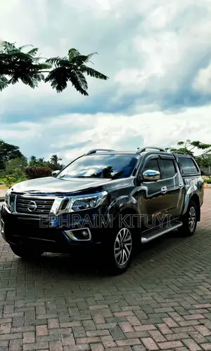 Nissan Navara 2019 Black