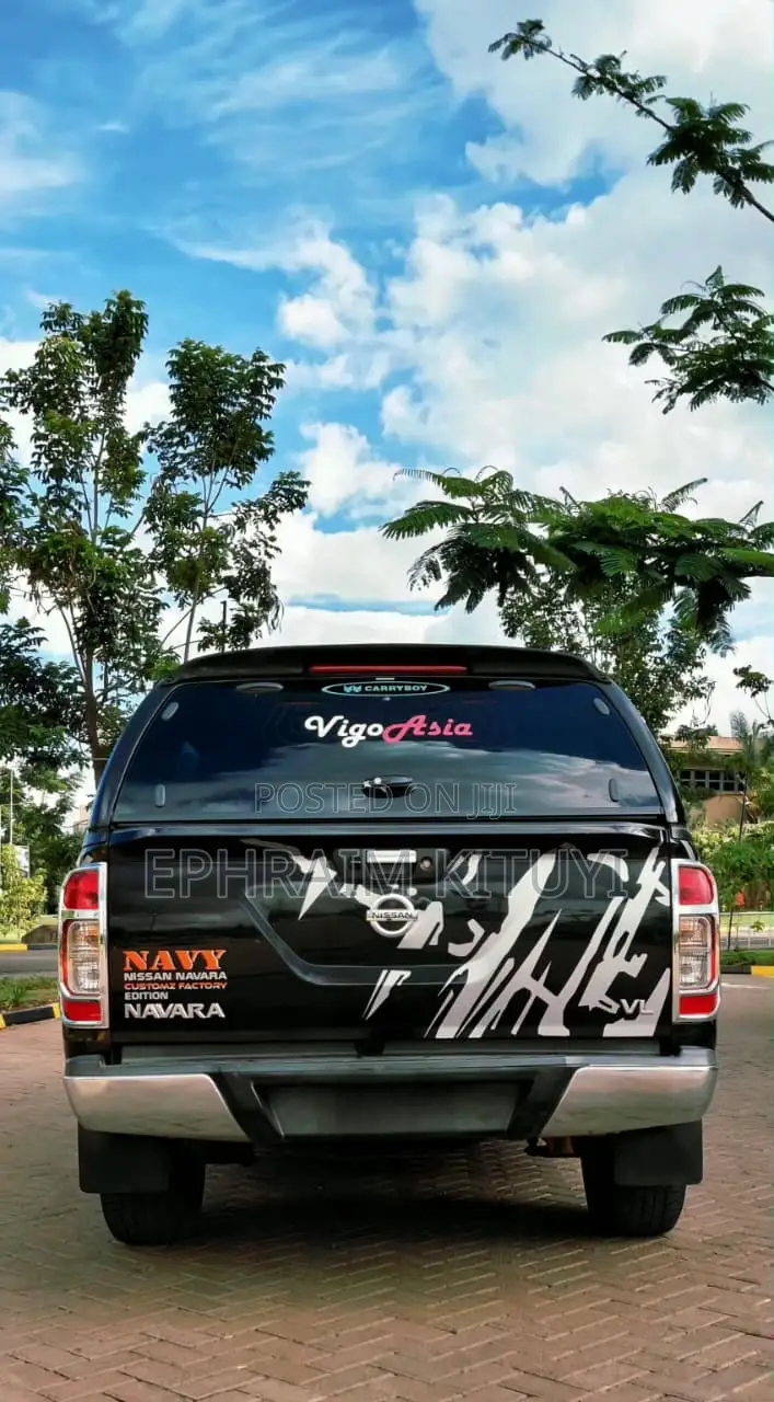 Nissan Navara 2019 Black