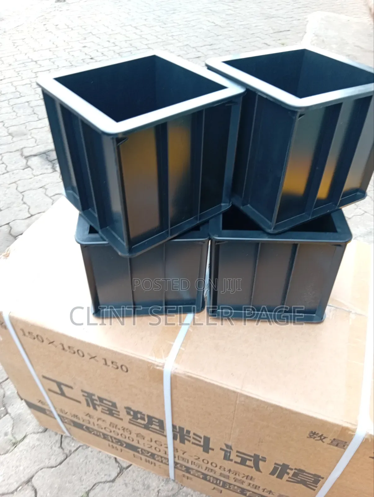 Plastic Concrete Test Cube Moulds