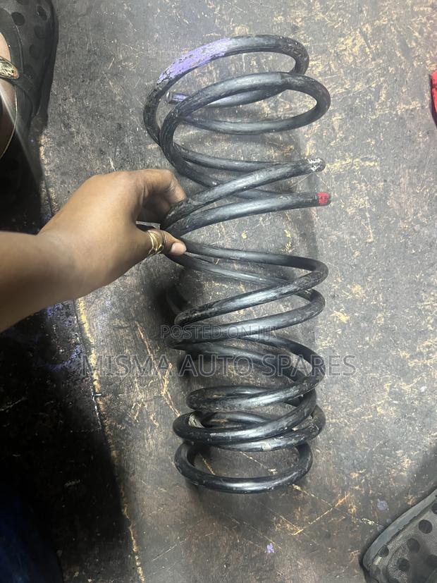 Front Coil Springs Toyota Sienta - thumbnail 3