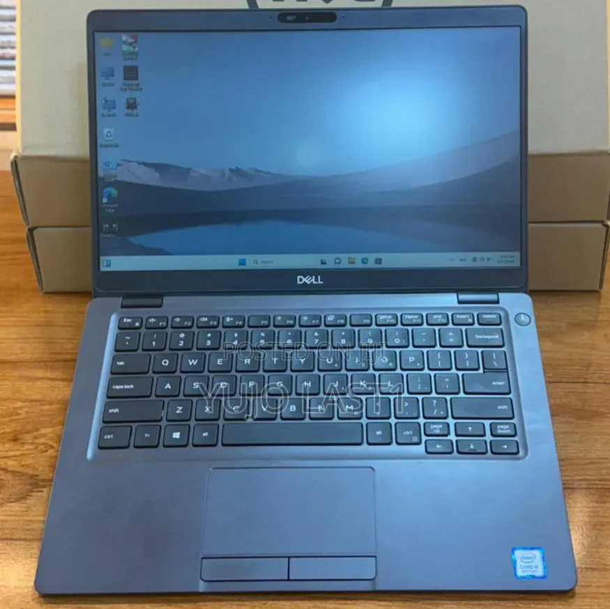 New Laptop Dell Latitude 5300 8GB Intel Core i7 SSD 256GB