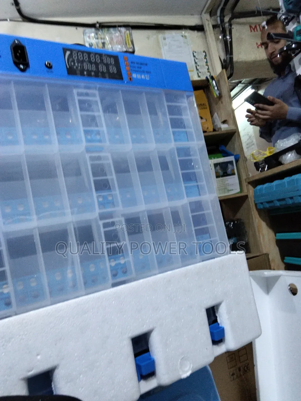 256-Egg Fully Automated Incubator