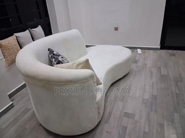 White Couch - thumbnail 3