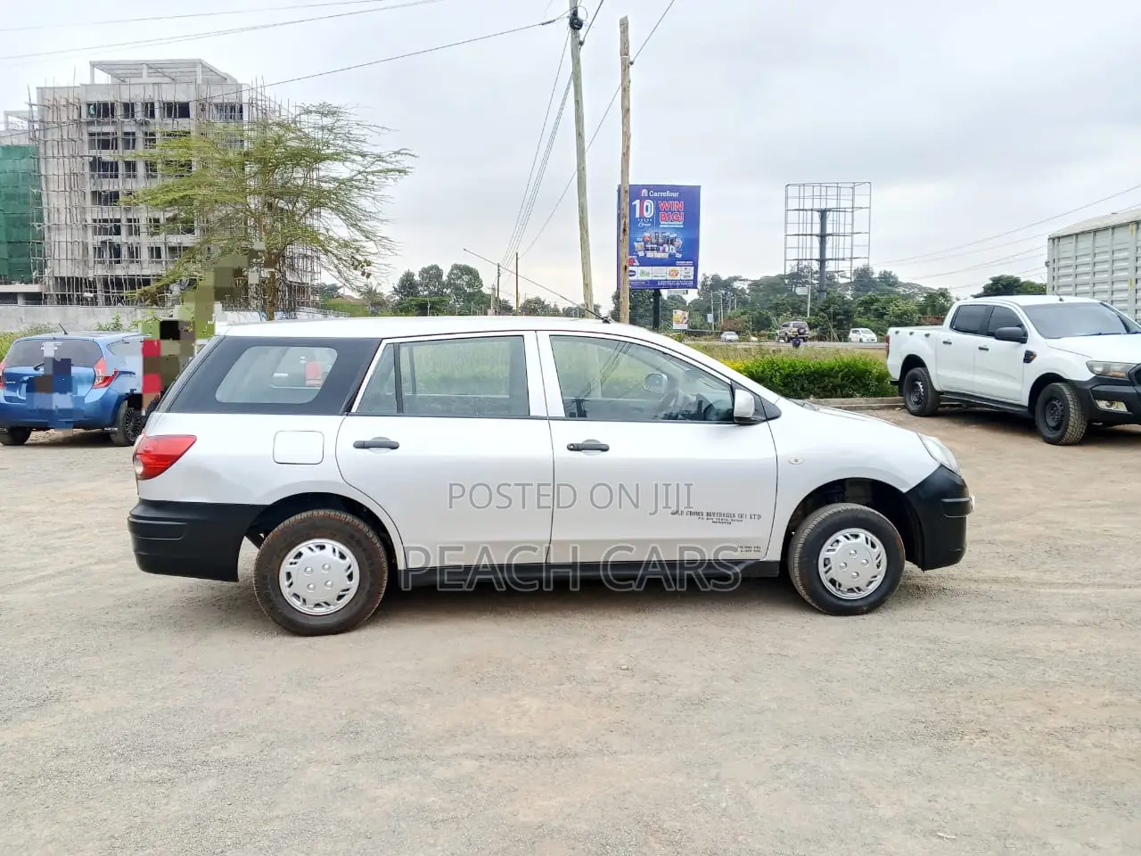 Nissan Advan 2013 Silver
