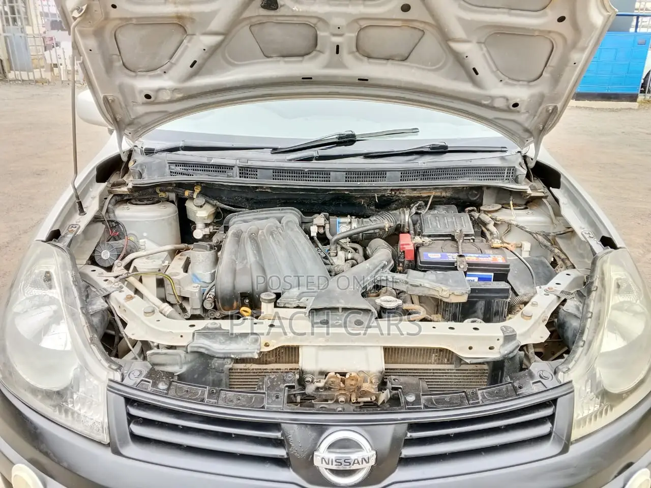 Nissan Advan 2013 Silver