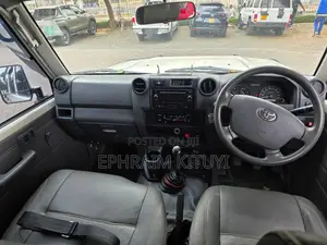 Toyota Land Cruiser 2016 White