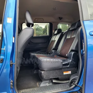 Toyota Sienta 2019 Blue