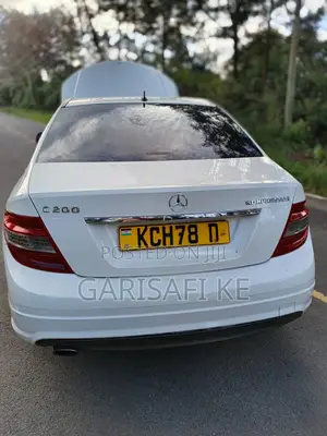 Mercedes-Benz C200 2010 White