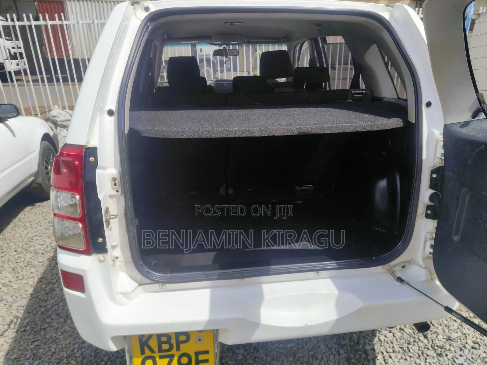 Suzuki Escudo 2008 White