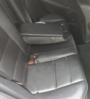 Mercedes-Benz C200 2010 White