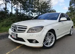 Mercedes-Benz C200 2010 White
