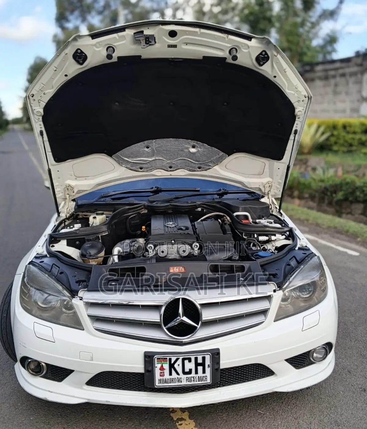 Mercedes-Benz C200 2010 White