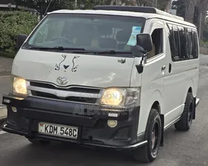 Toyota HiAce 2016 White