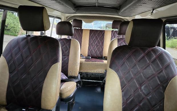 Toyota HiAce 2016 White - thumbnail 6