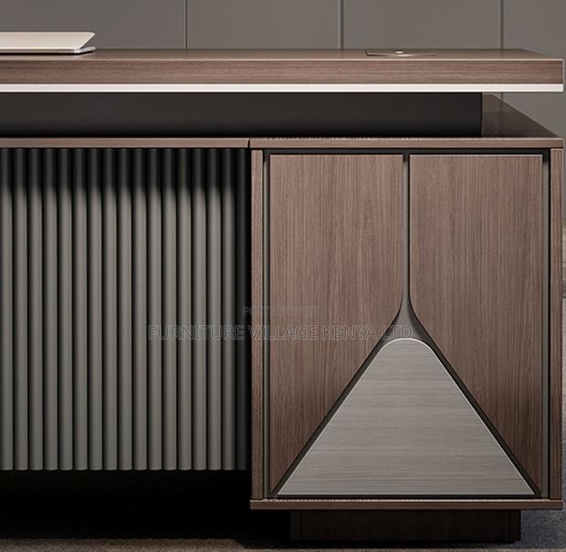 1800mm Large Surface Executive Desk - thumbnail 3
