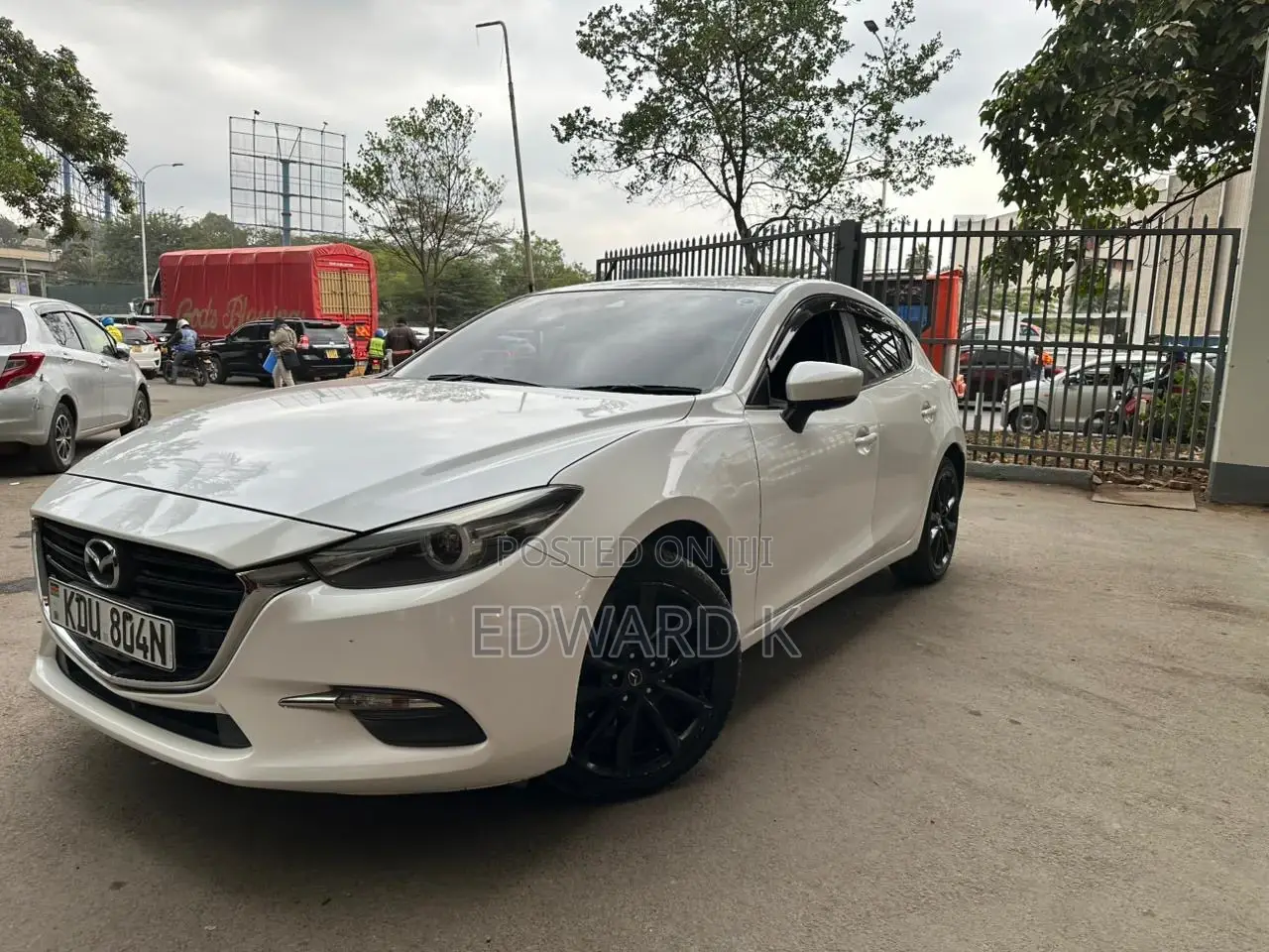 Mazda Axela 2017 Pearl