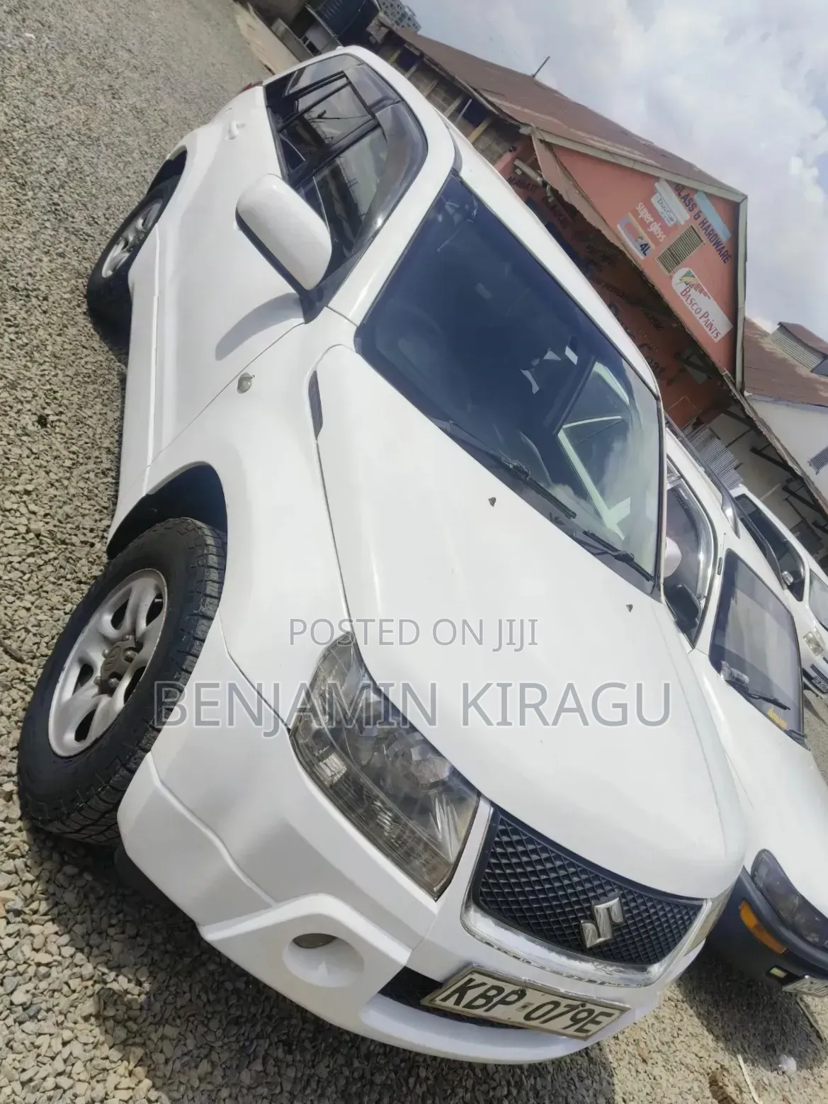 Suzuki Escudo 2008 White