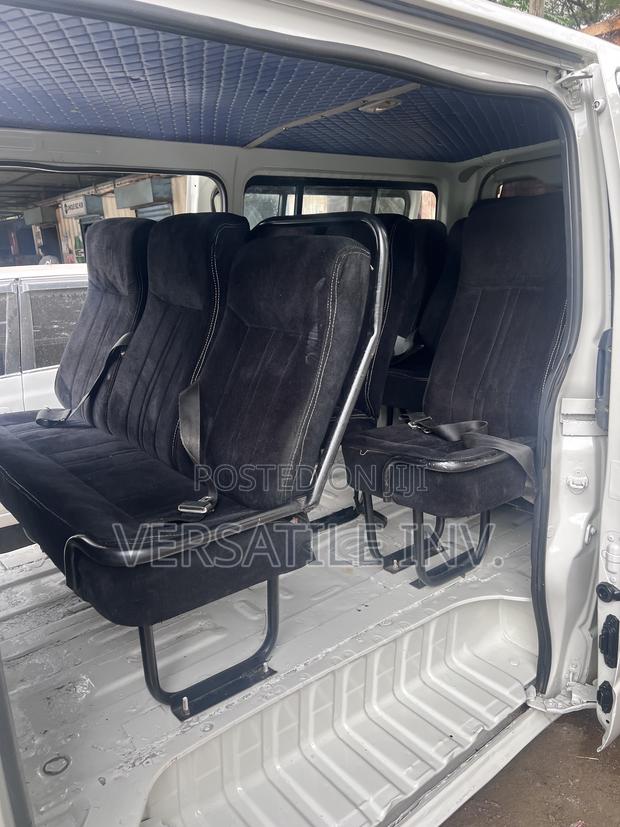 Toyota HiAce 2013 White - thumbnail 7