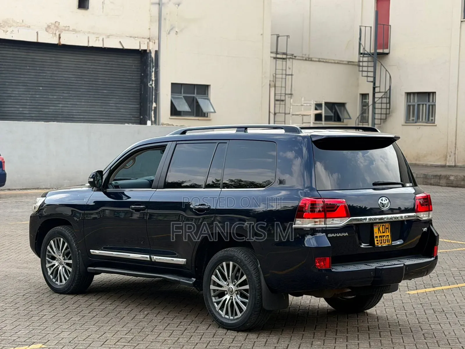 Toyota Land Cruiser 2016 Blue