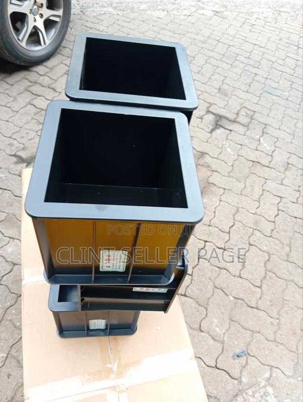 Plastic Concrete Strength Test Cube Moulds