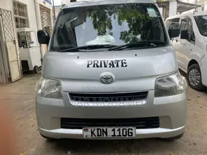Toyota TownAce 2013 Silver