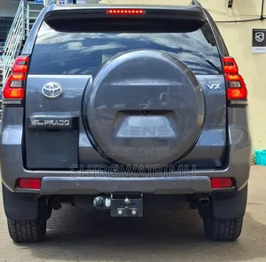 Toyota Land Cruiser Prado 2018 Silver