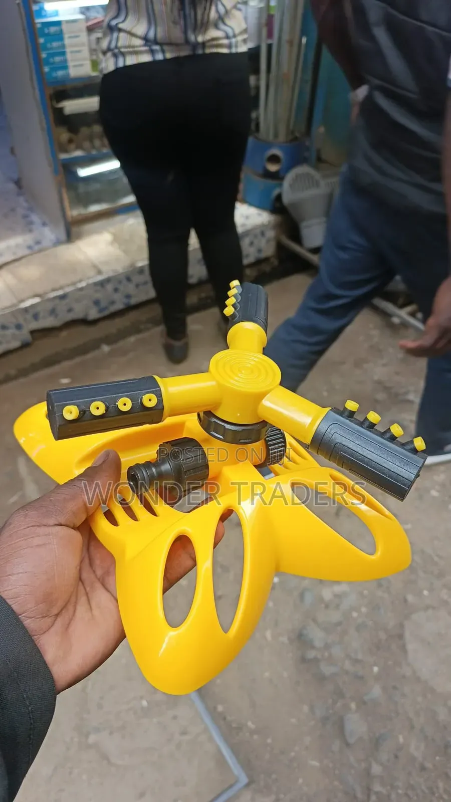 Rotating Water Garden Sprinkler 3 Arm