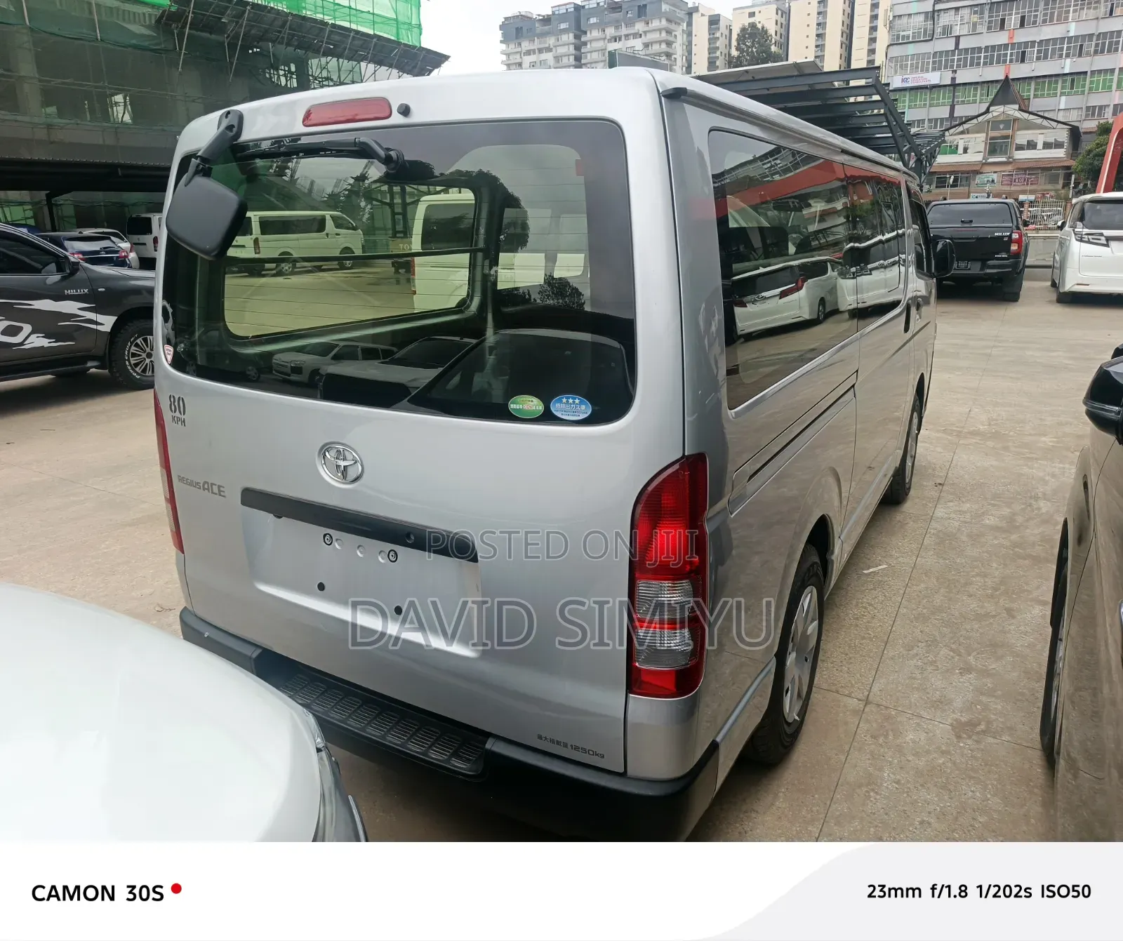 Toyota HiAce 2018 Silver