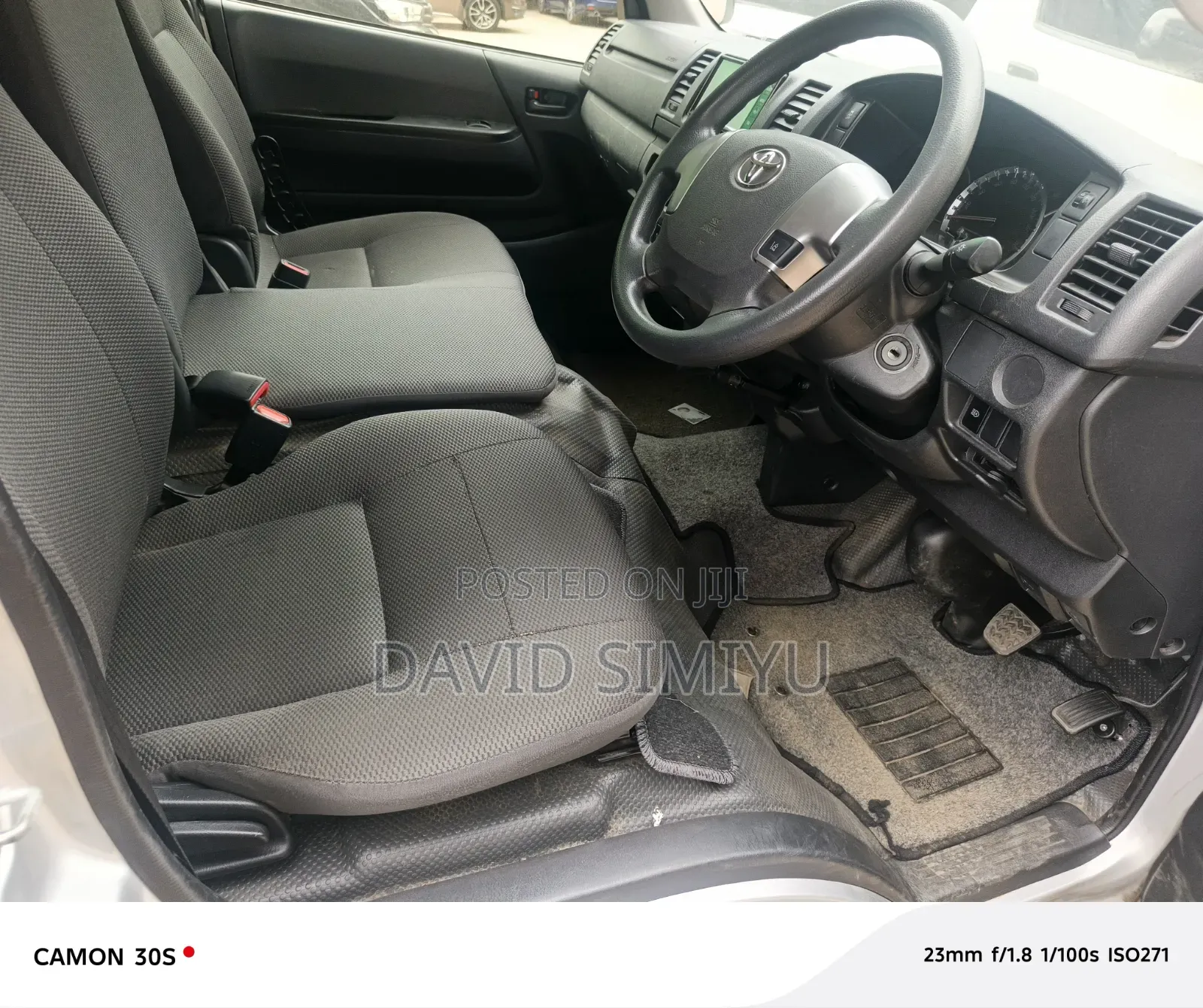 Toyota HiAce 2018 Silver