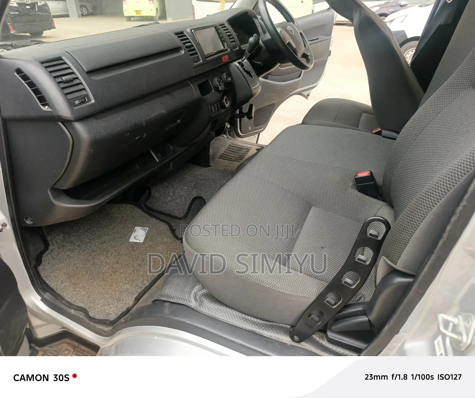Toyota HiAce 2018 Silver