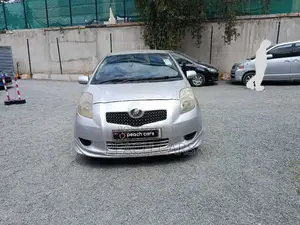 Toyota Vitz 2005 Silver