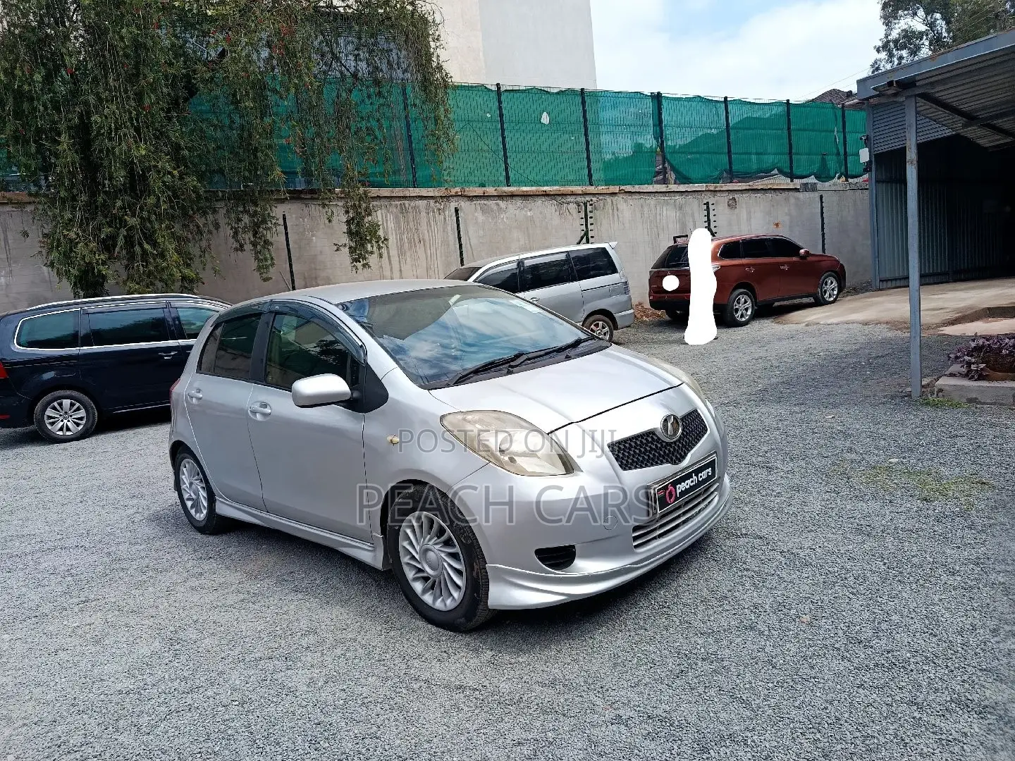 Toyota Vitz 2005 Silver
