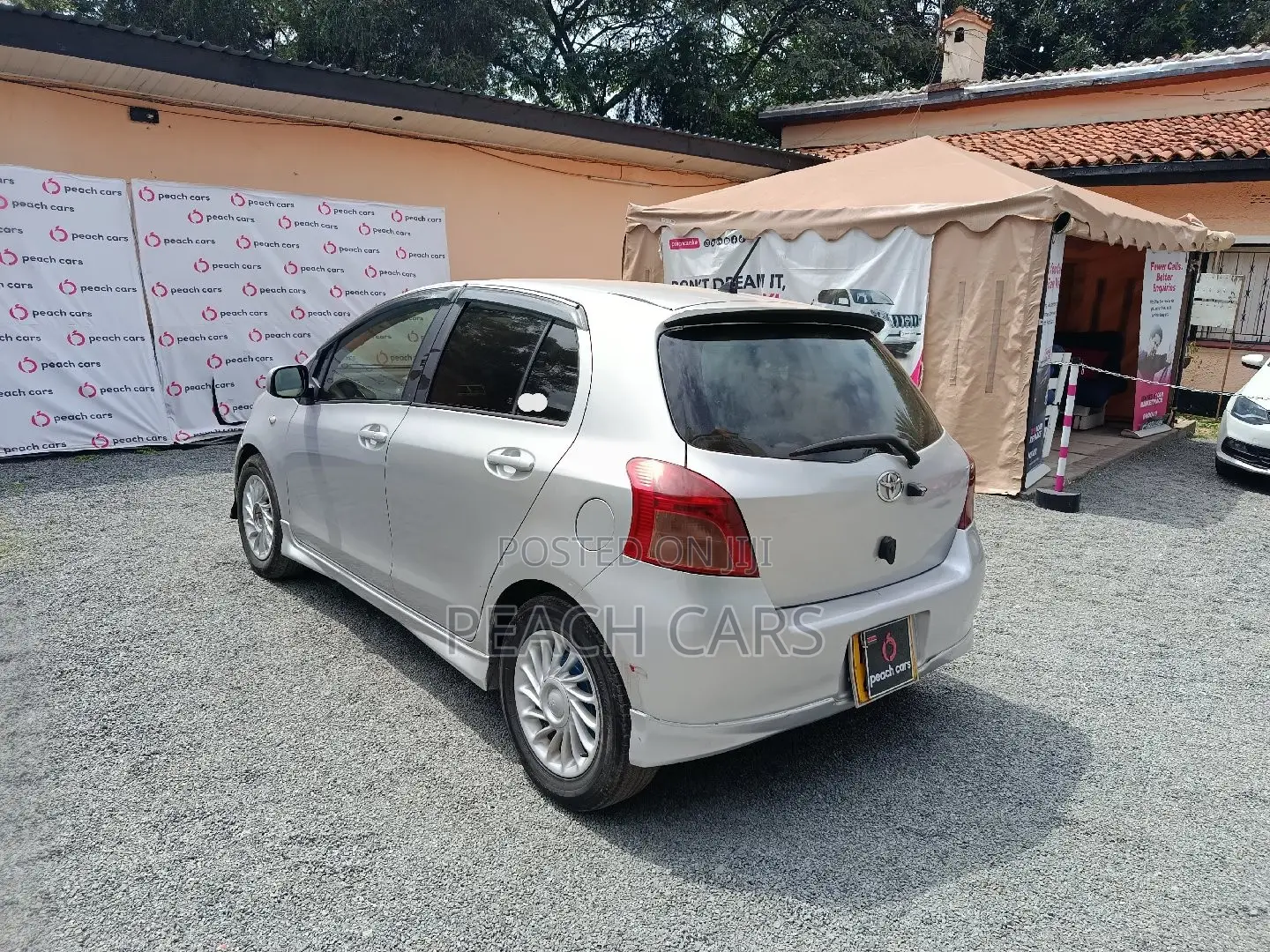Toyota Vitz 2005 Silver