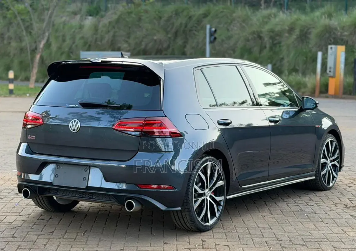 Volkswagen Golf 2019 Blue