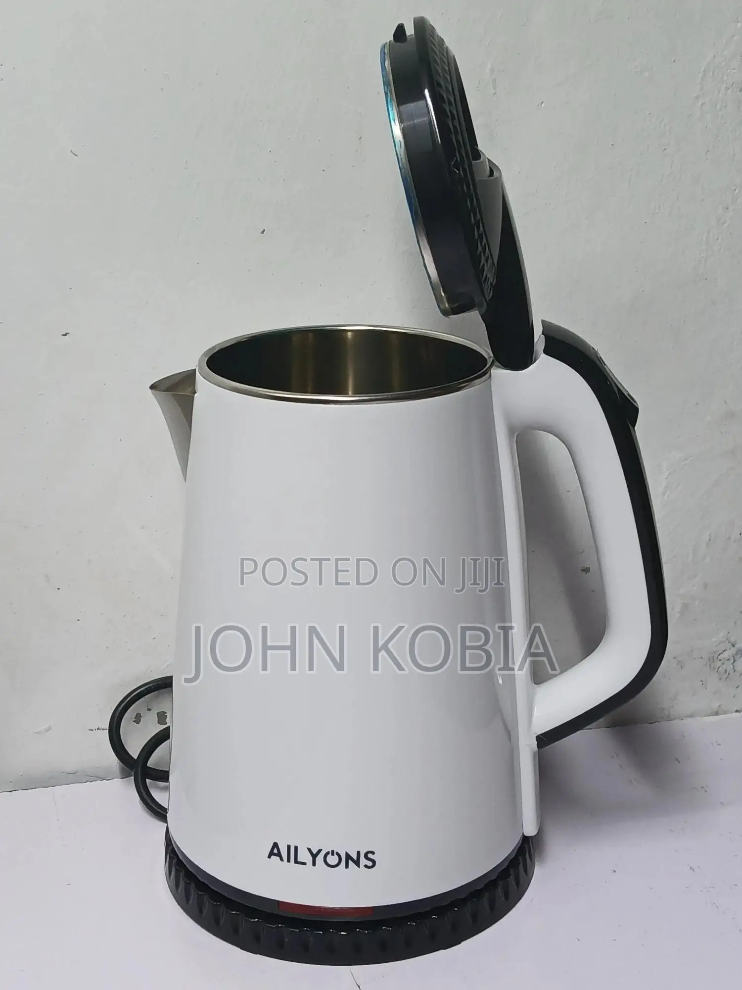 White 1.8l Electric Kettle – Stainless Steel Interior