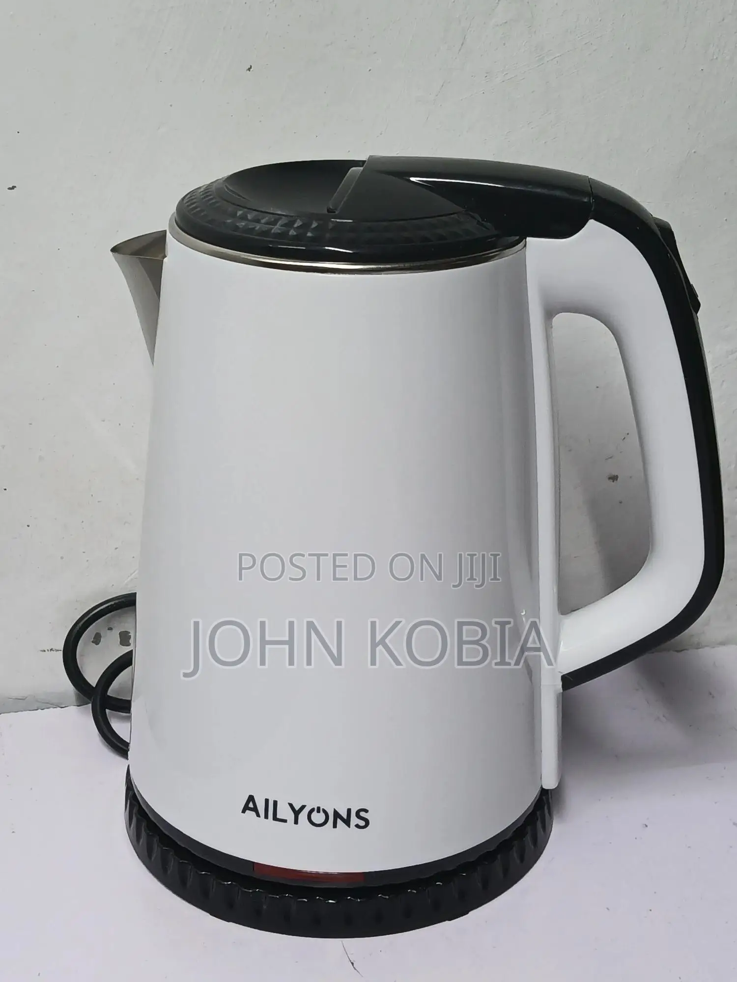 White 1.8l Electric Kettle – Stainless Steel Interior