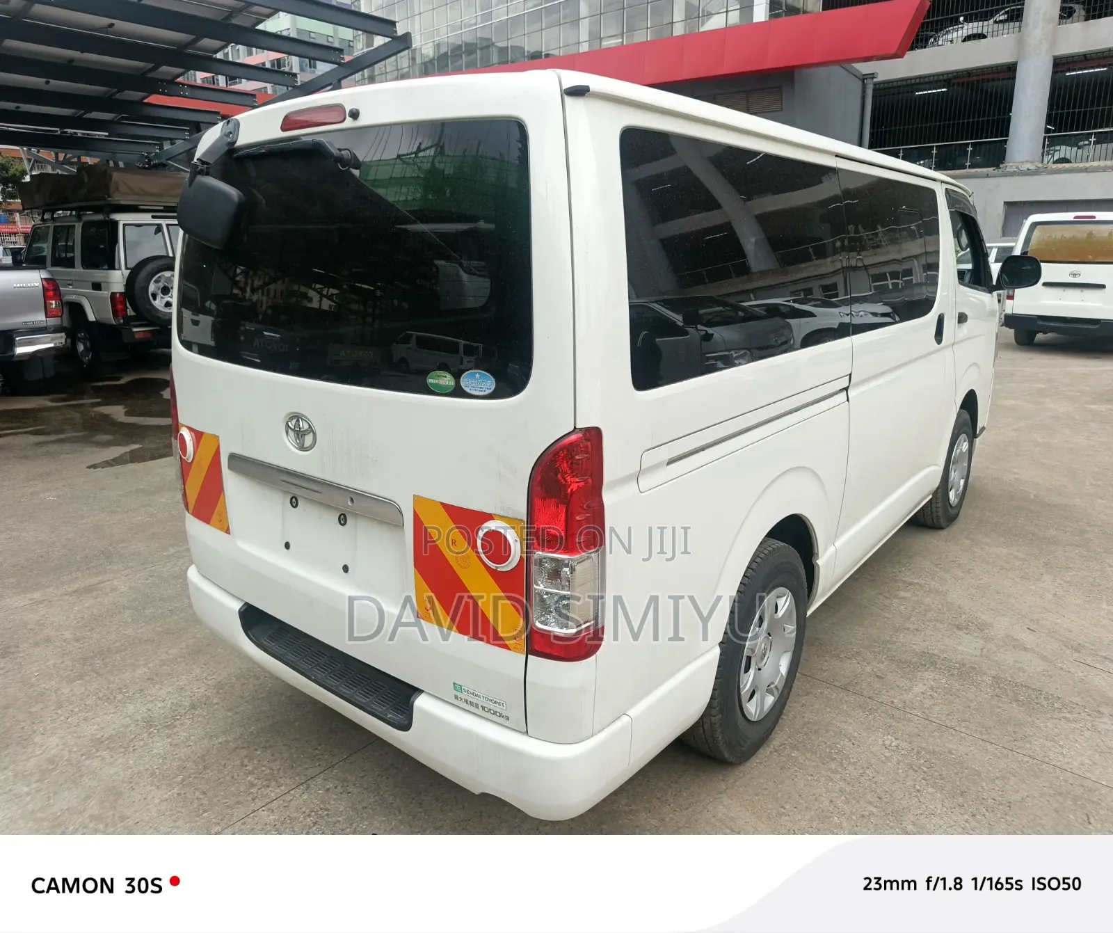 Toyota HiAce 2018 White