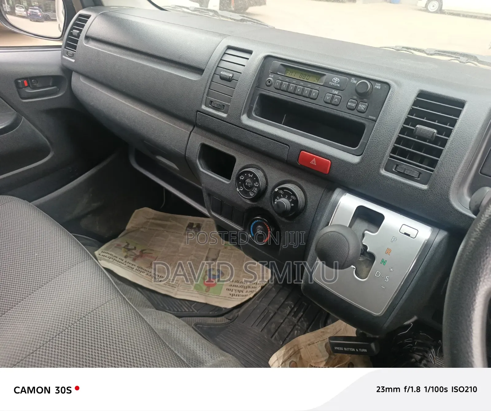 Toyota HiAce 2018 White