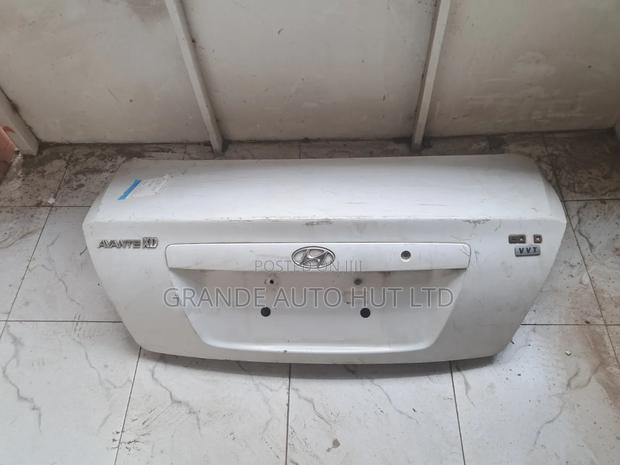 Hyundai Avante Boot/Tailgate