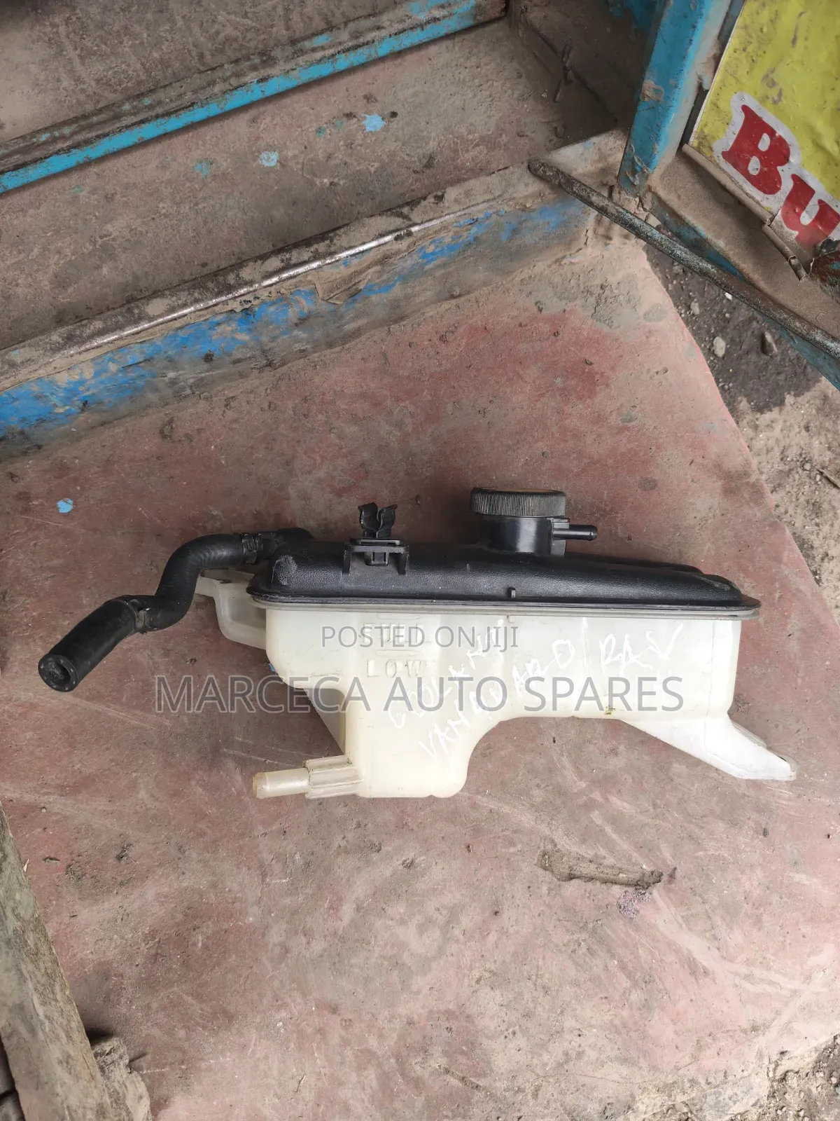 Toyota Rav 4 / Vanguard Iii Coolant Tank