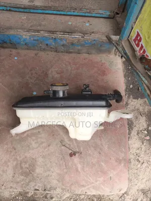 Toyota Rav 4 / Vanguard Iii Coolant Tank