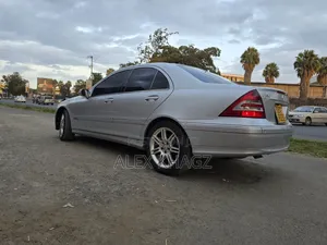 Mercedes-Benz E230 2005 Silver