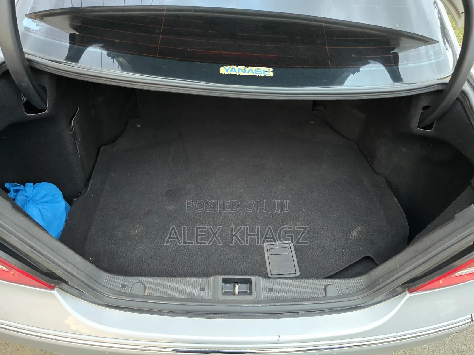 Mercedes-Benz E230 2005 Silver