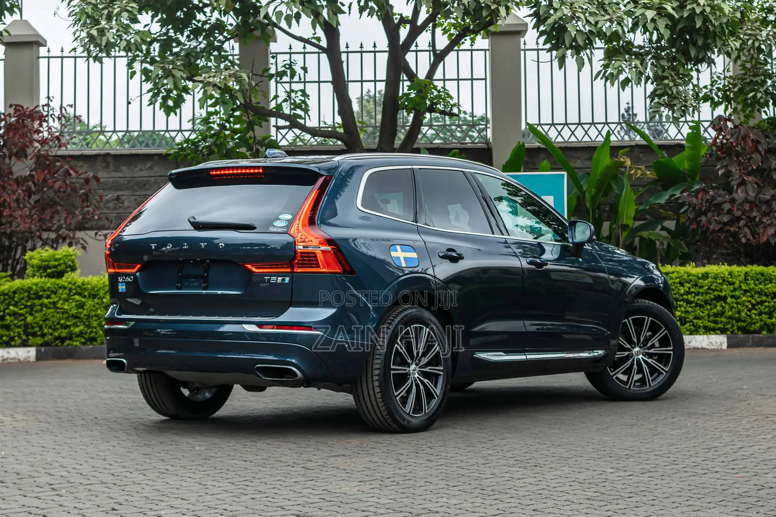 Volvo XC60 2019 Blue