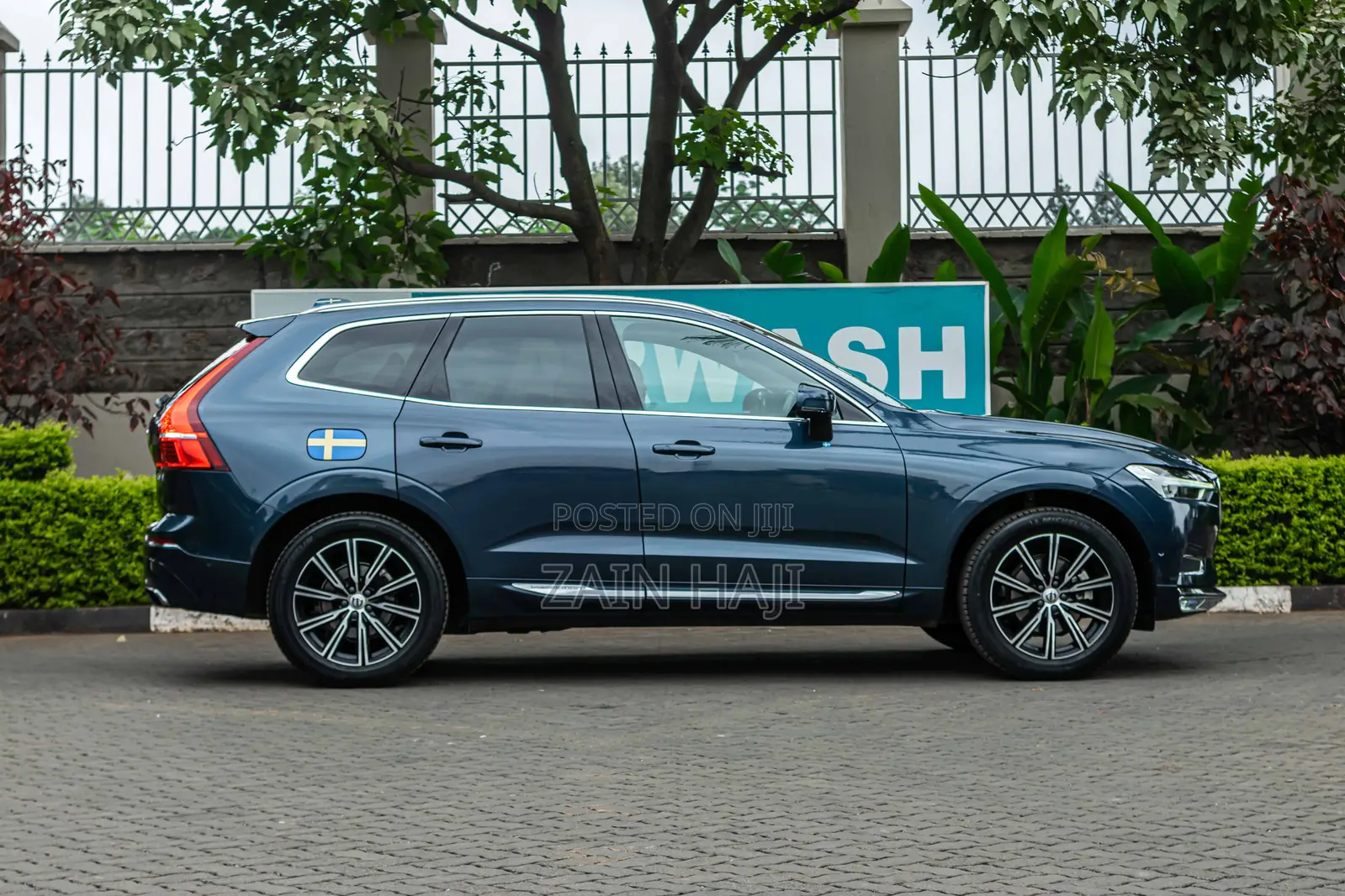 Volvo XC60 2019 Blue