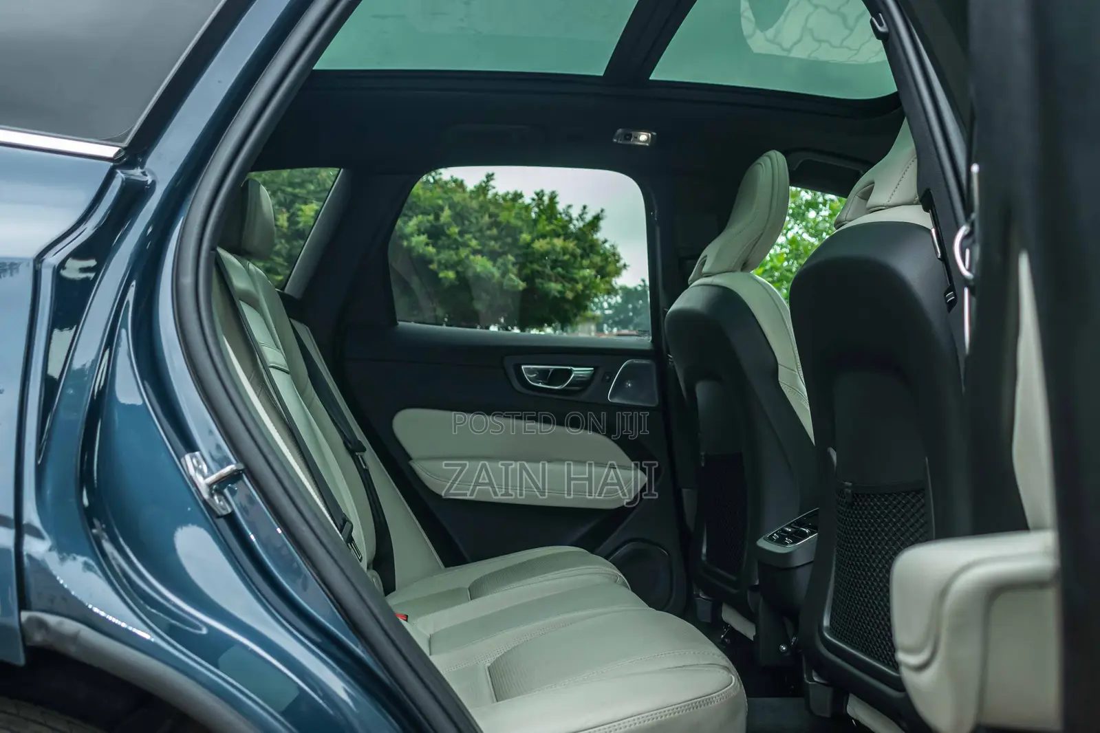 Volvo XC60 2019 Blue