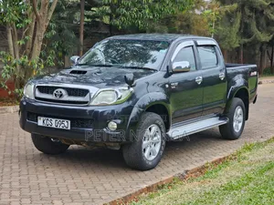 Toyota Hilux 2011 Matt Black
