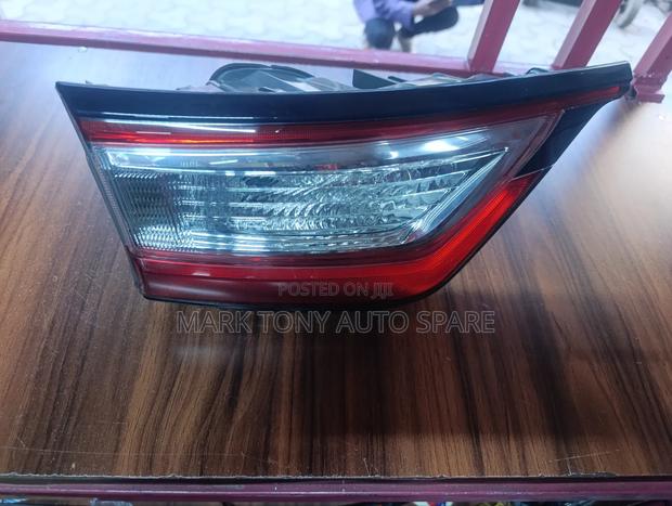 Harrier 2018 Bootlight Red Clean 